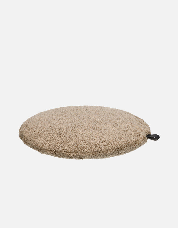 Korb aus nachhaltig recycelter Baumwollkordel inkl Kissen beige Katze schlafen