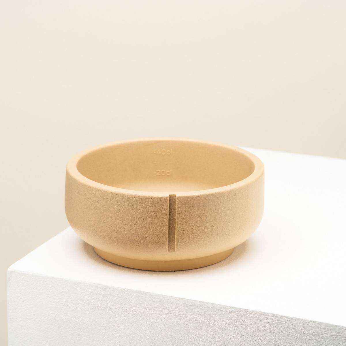 Sustainable sand bowl from the "PINO" collection, hand-crafted in Belgium using innovative Polysand material.