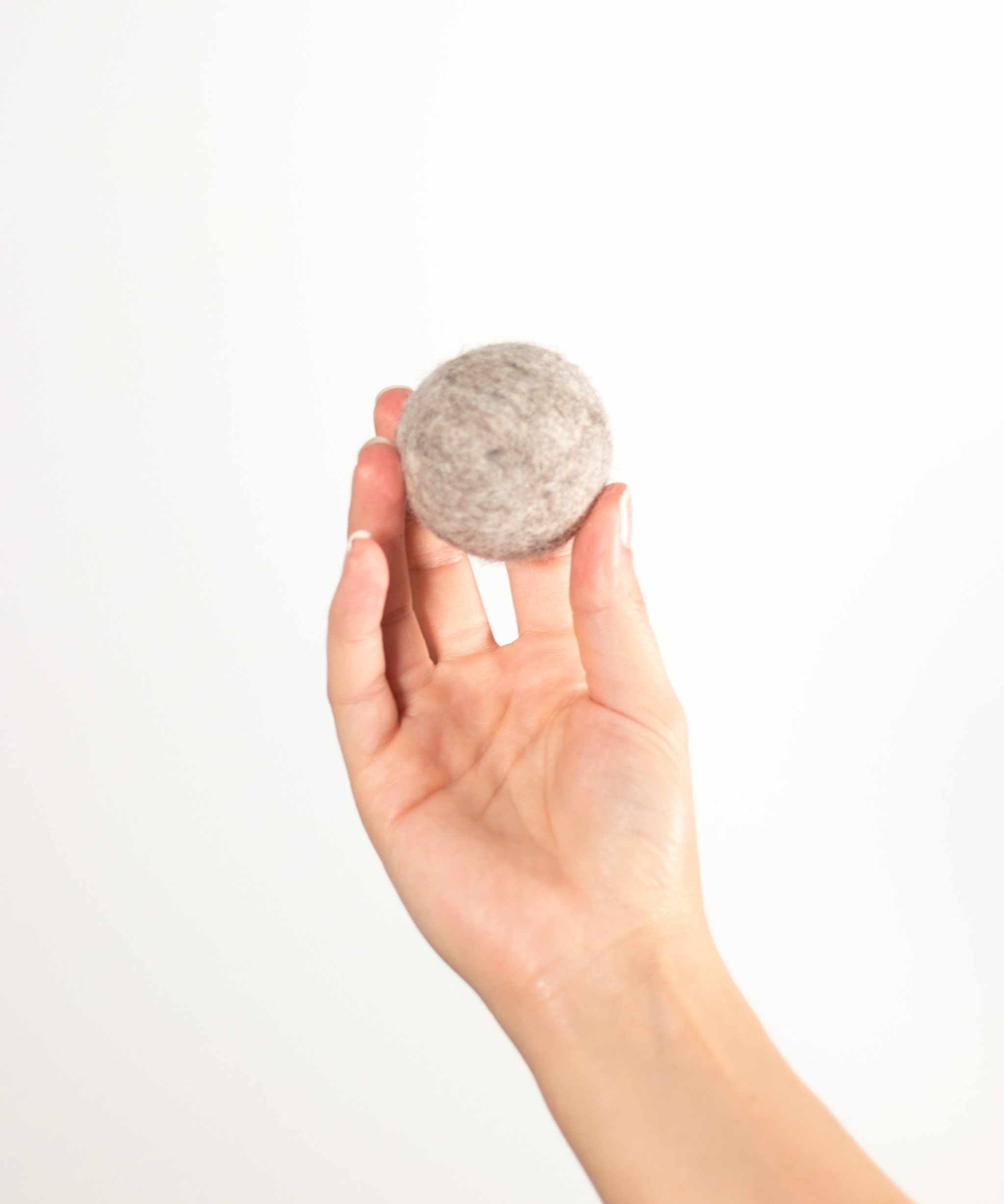 Spielzeug aus Wollfilz "Ball"